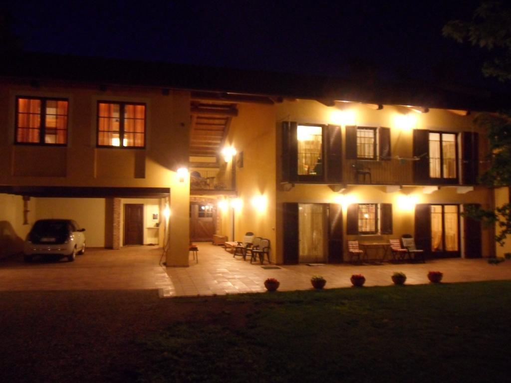 Quattro Gatti Bed & Breakfast Airasca Exterior photo