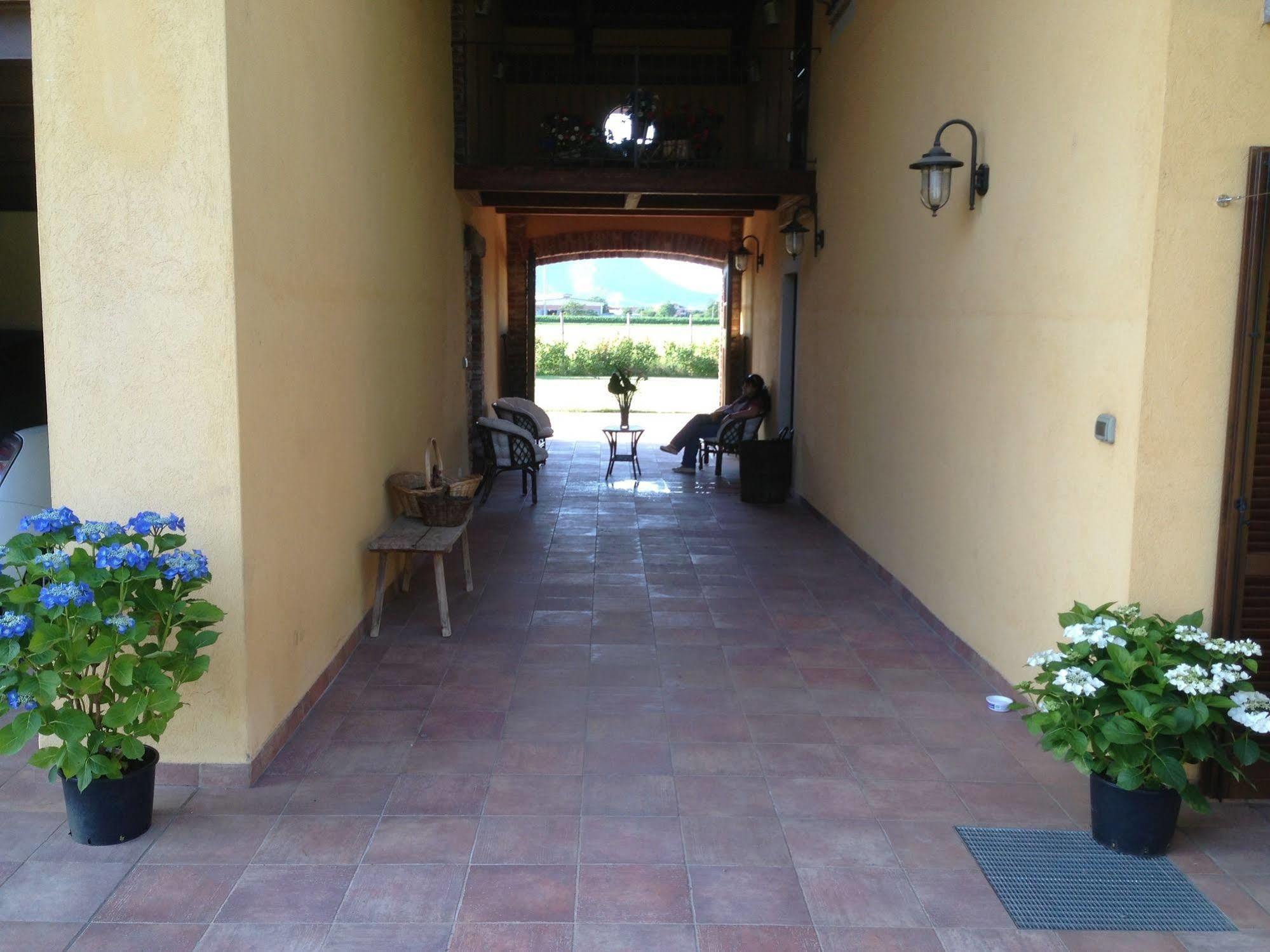 Quattro Gatti Bed & Breakfast Airasca Exterior photo